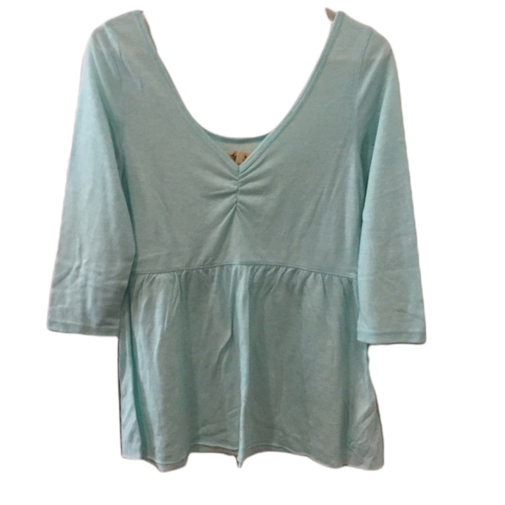 Hollister shirt